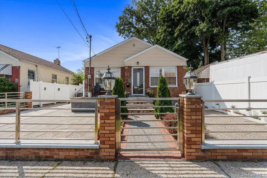 18710 121st Avenue, Saint Albans, NY 11412 - #2