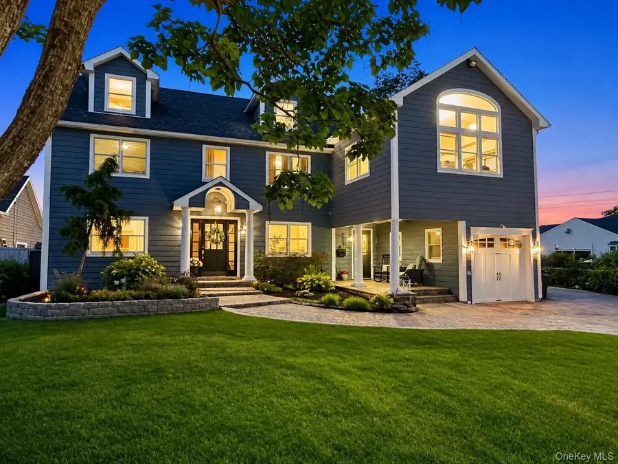 230 W Islip Road, West Islip, NY 11795 - #2