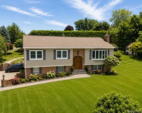 4 Shana Lane, Mahopac, NY 10541