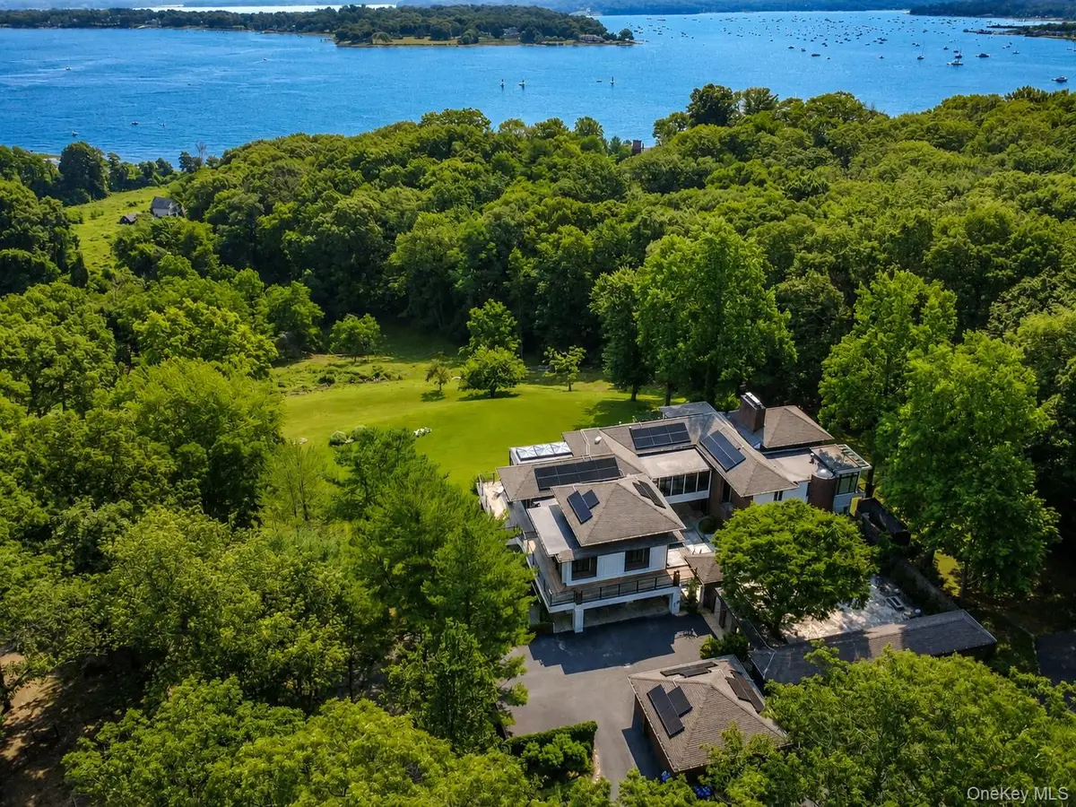 235 Cleft Road, Mill Neck, NY 11765 - #1