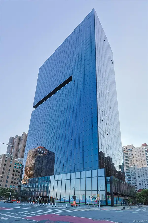 685 1st Avenue #31F, New York (Manhattan), NY 10016