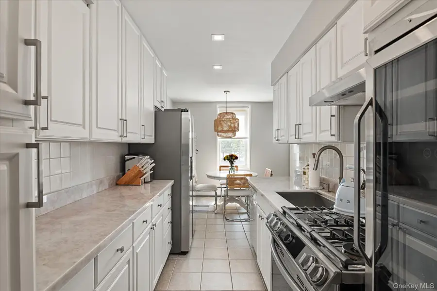 60 Hempstead Avenue #2C, Lynbrook, NY 11563 - #2