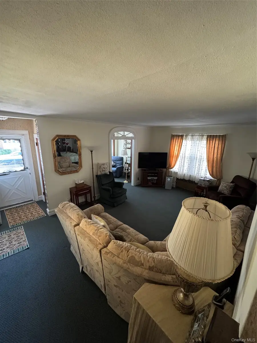 8114 Margaret Place, Ridgewood, NY 11385 - #3