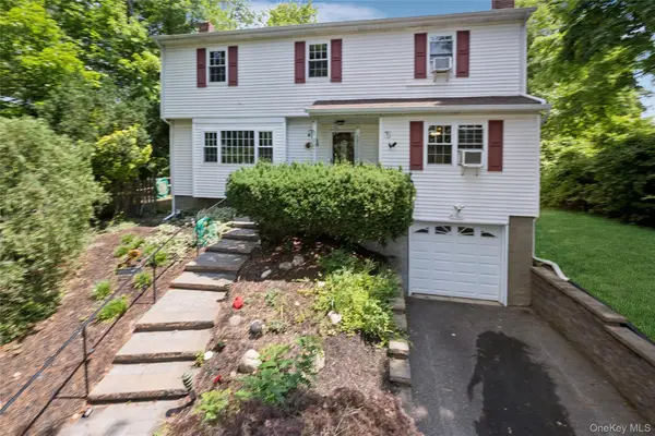 49 Old Town Lane, Huntington, NY 11743