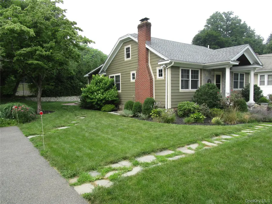 9 Gallows Hill Road, Cortlandt Manor, NY 10567 - #3