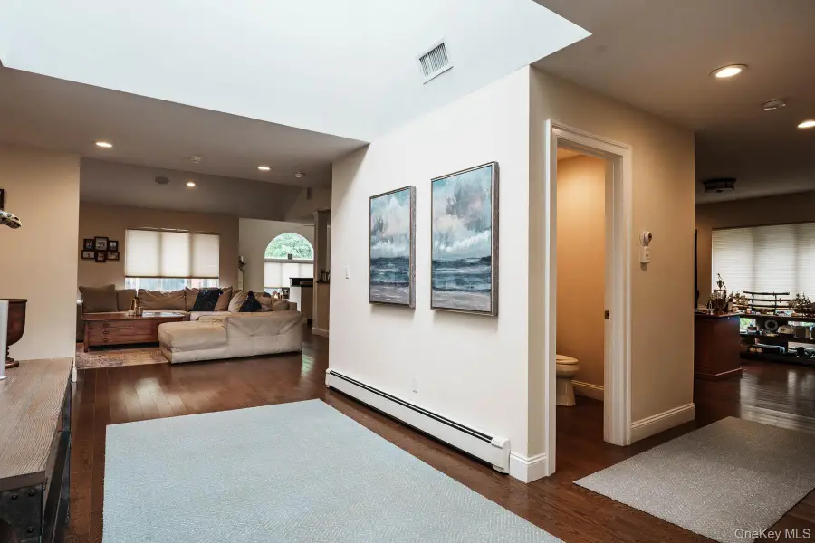 5 High Court, Bayville, NY 11709 - #2