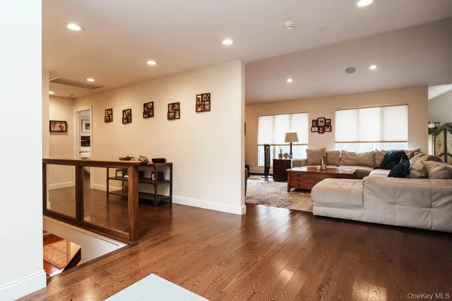 5 High Court, Bayville, NY 11709 - #3
