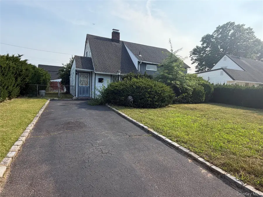 20 Rigger Lane, Levittown, NY 11756 - #2