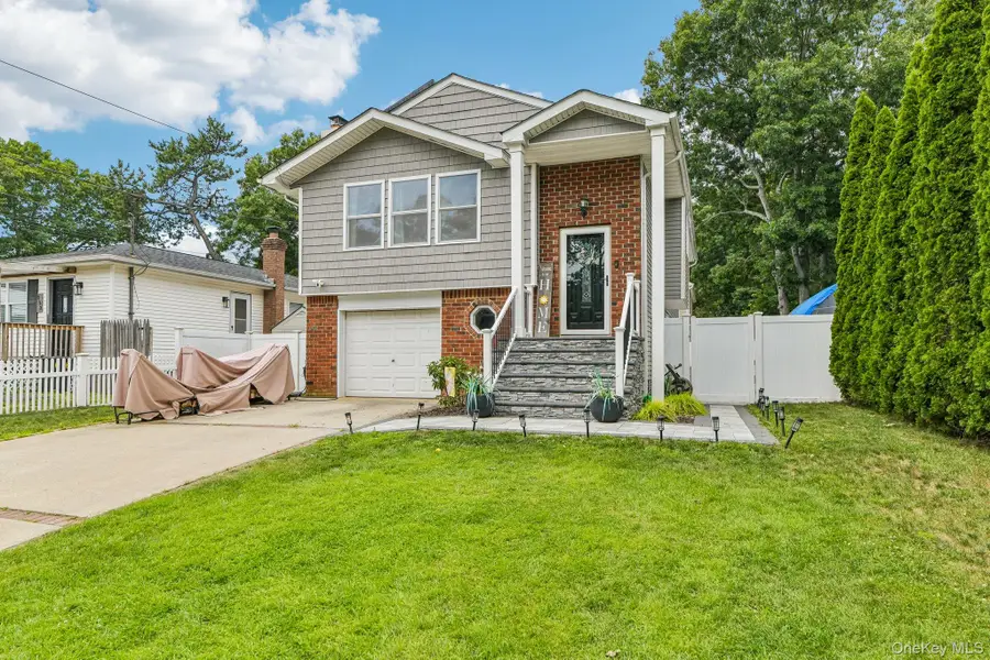 234 Buffalo Avenue, Medford, NY 11763 - #3