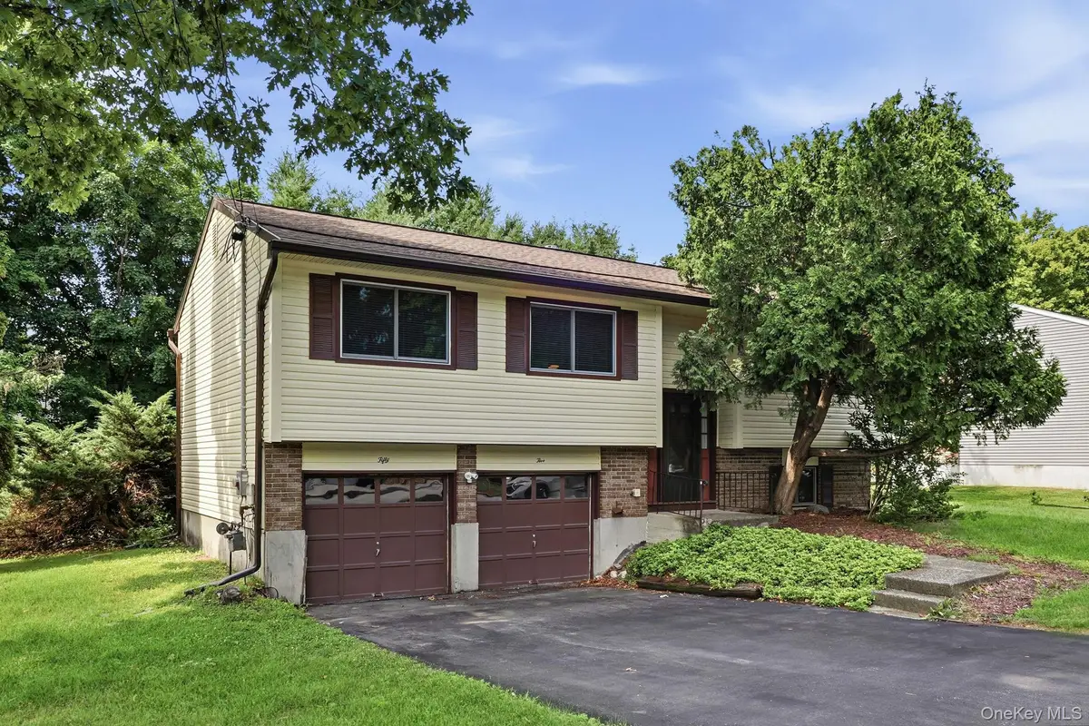 55 Sutton Park Road, Poughkeepsie, NY 12603 - #1
