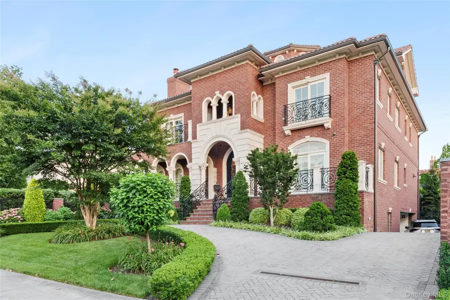 18 Boulevard, Malba, NY 11357 - #2