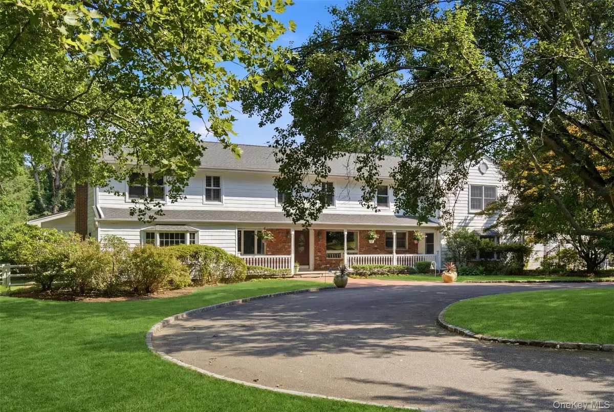 27 School Lane, Lloyd Harbor, NY 11743 - #1