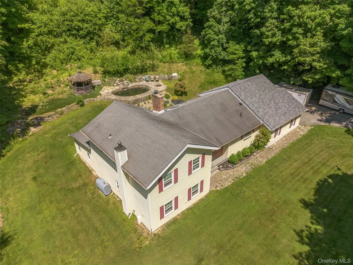 21 Straub Drive, Pleasant Valley, NY 12569 - #1