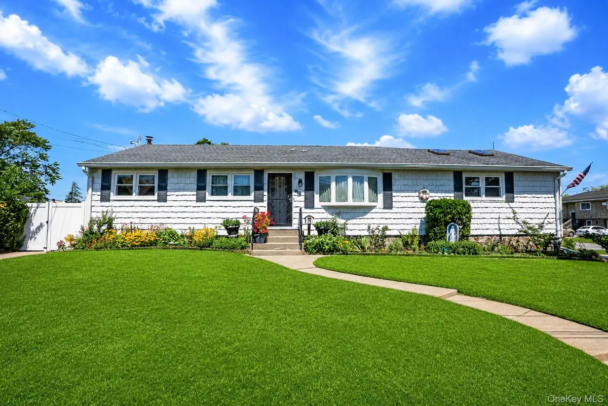 266 Albert Street, Lindenhurst, NY 11757 - #1