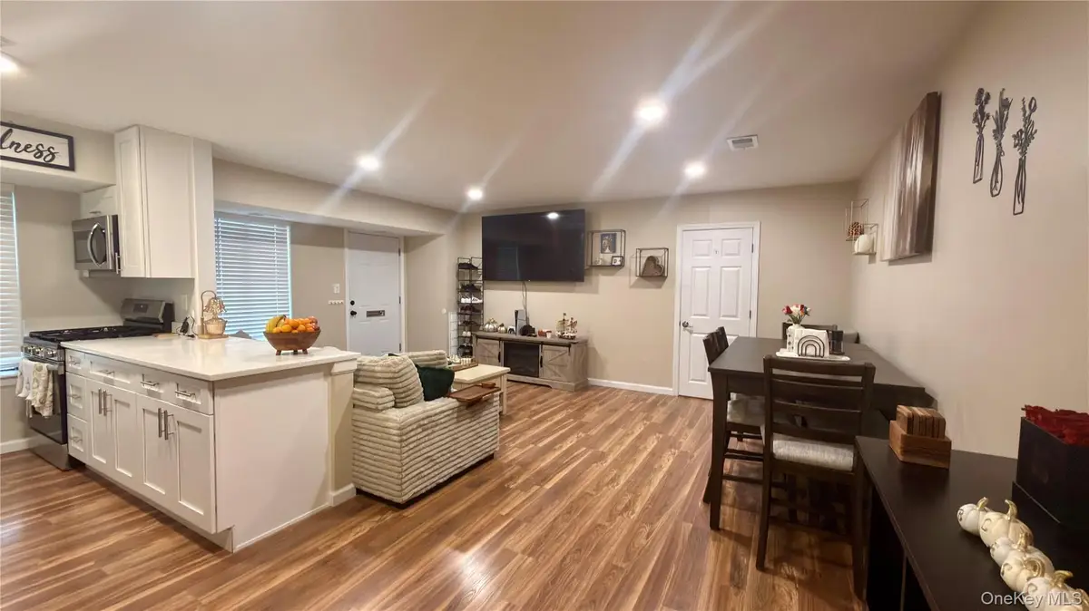 17 Cheyenne Court #17, Coram, NY 11727 - #1