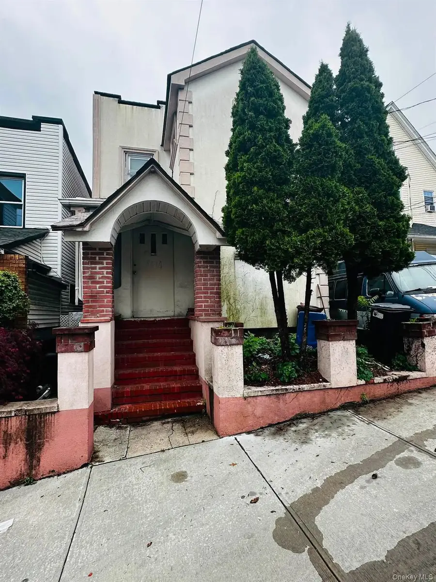 8614 143rd Street, Jamaica, NY 11435 - #2