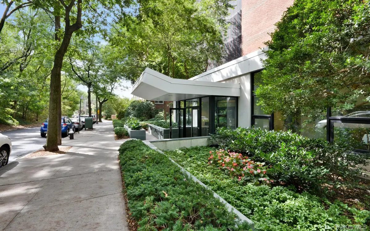 2575 Palisade Avenue #12AB, Bronx, NY 10463 - #1