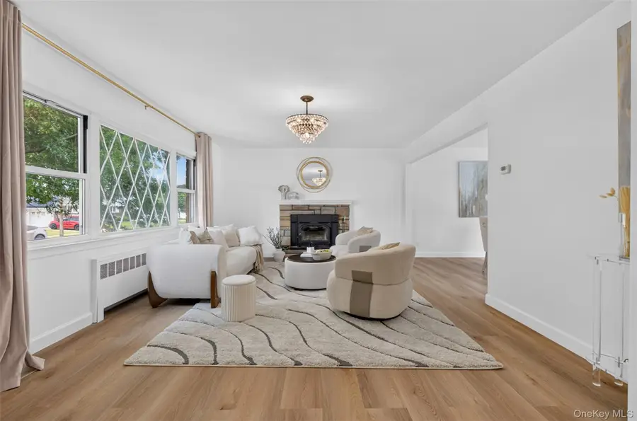 1822 Kent Street, Westbury, NY 11590 - #3