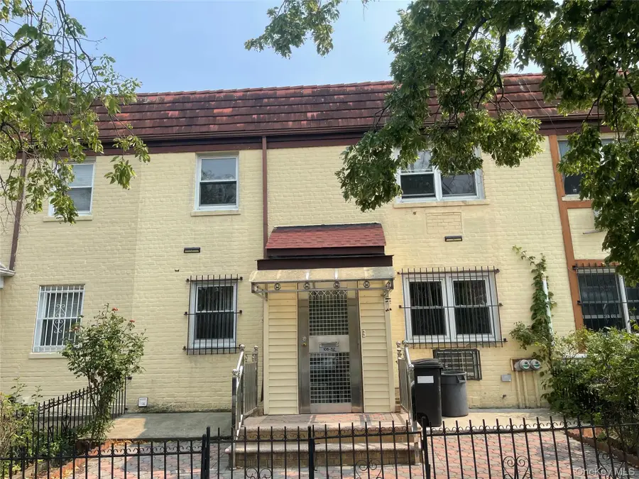 10852 63rd Road, Forest Hills, NY 11375 - #2
