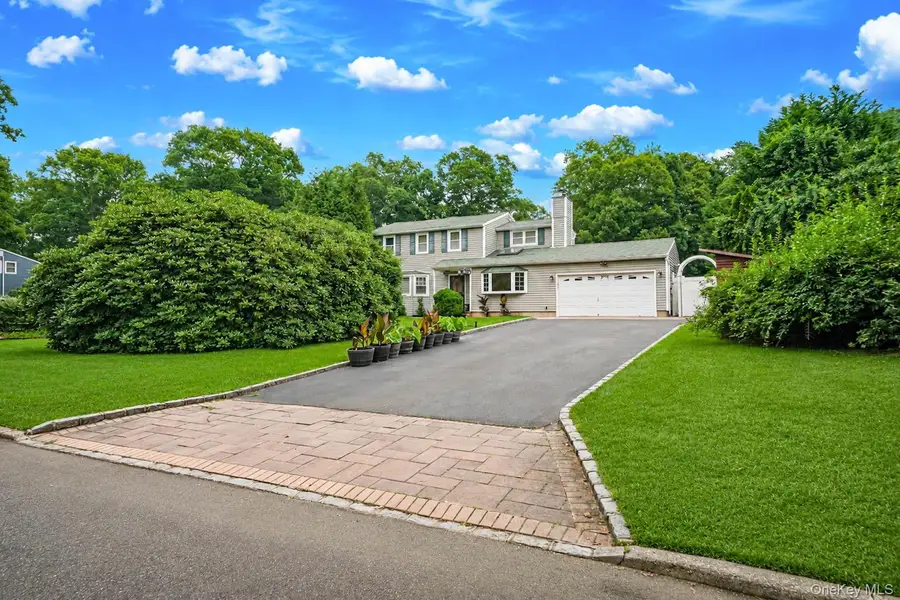 35 Scout Trail, Ridge, NY 11961 - #2