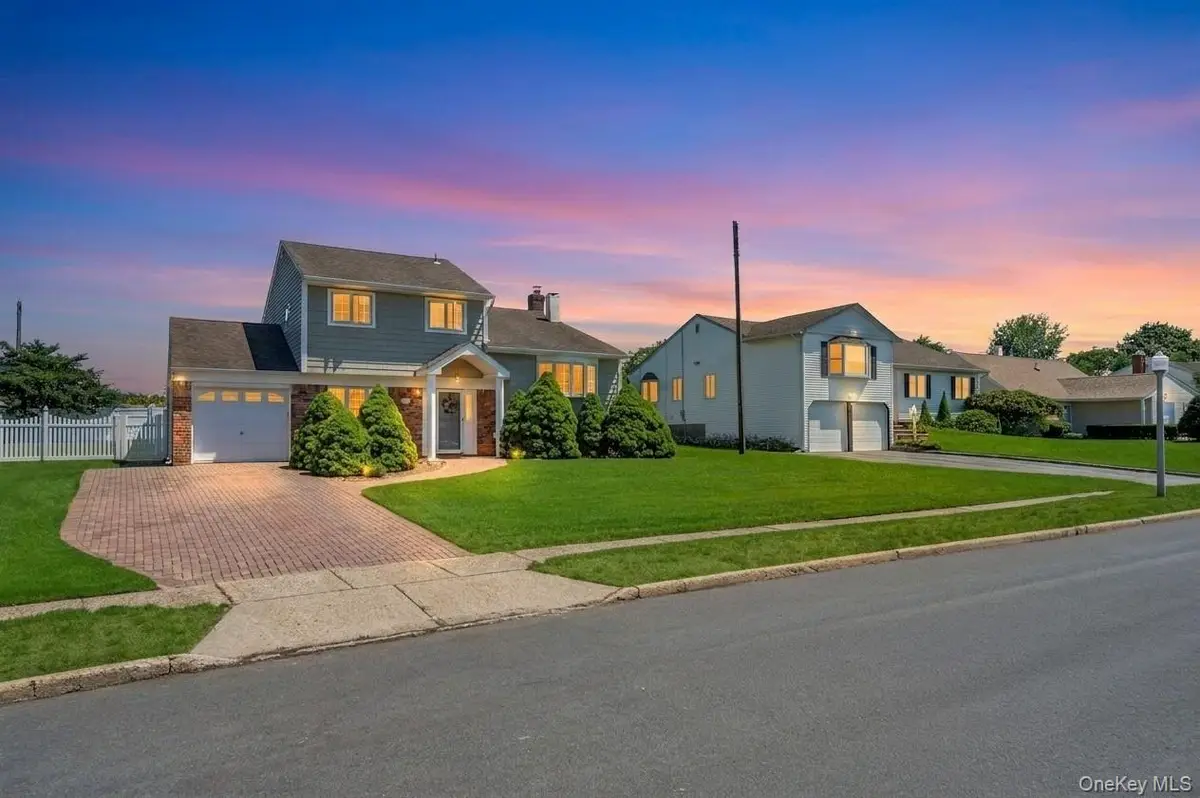 12 Sagebrush Lane, Kings Park, NY 11754 - #1