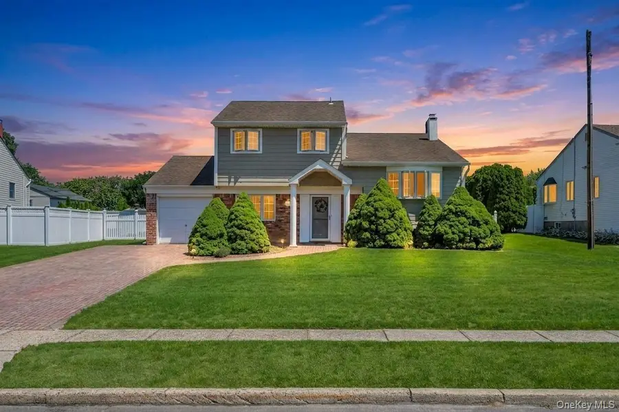 12 Sagebrush Lane, Kings Park, NY 11754 - #2