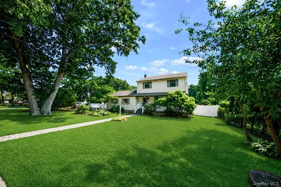 39 William Street, Smithtown, NY 11787 - #2