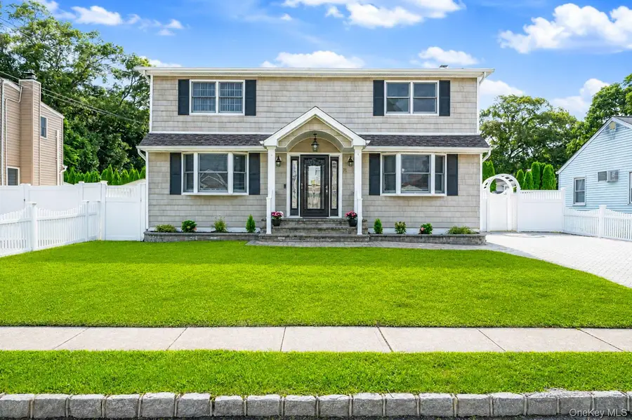 18 Worden Place, West Babylon, NY 11704 - #2