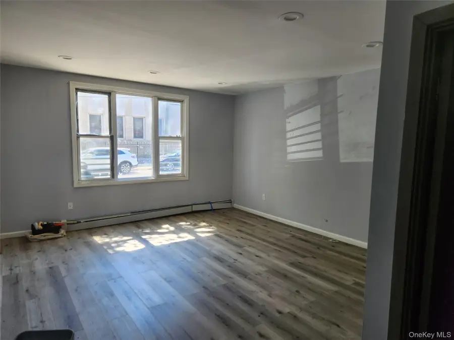 459 S 5th Avenue, Mount Vernon, NY 10550 - #3
