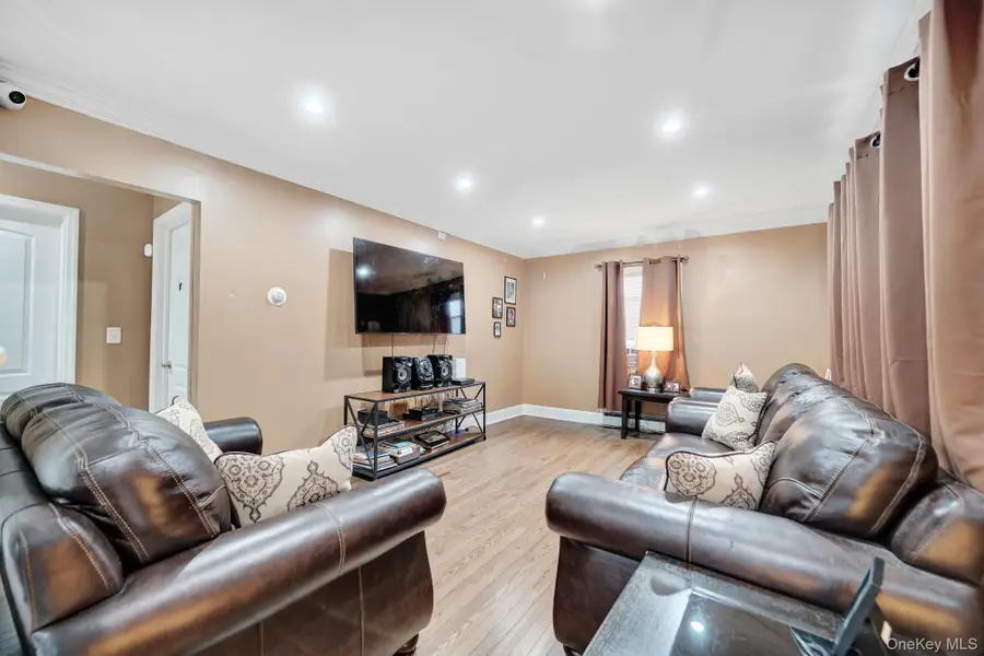 258 Fairview Boulevard, Hempstead, NY 11550 - #3