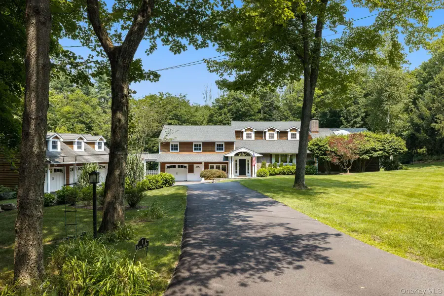 8 Seymour Place W, Armonk, NY 10504 - #2