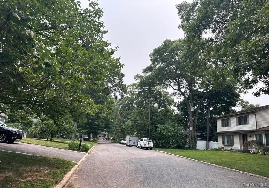 47 Cleremont Avenue, Saint James, NY 11780 - #2