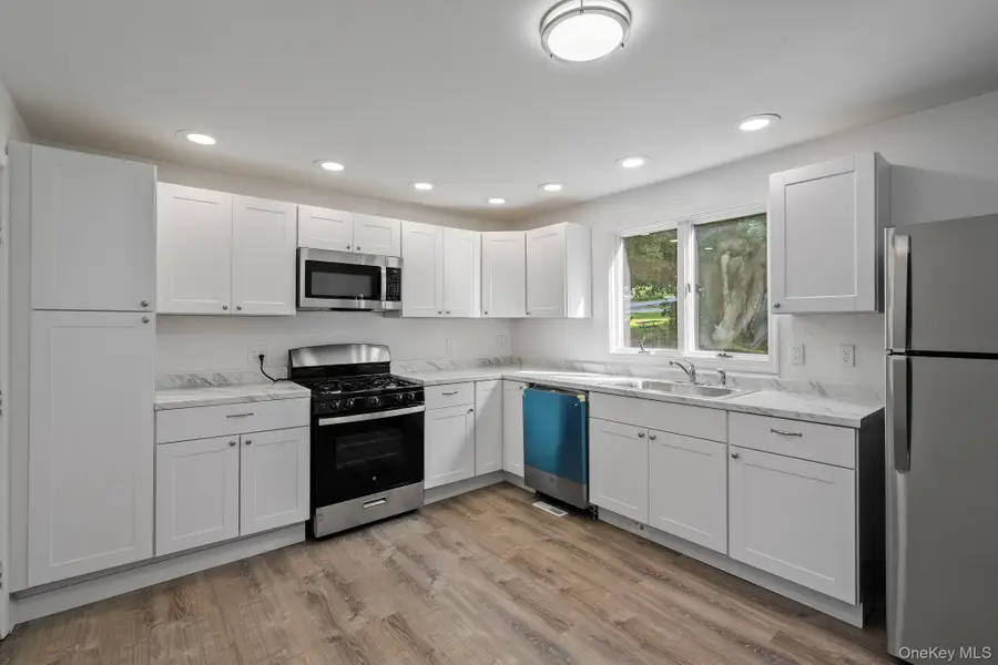 3 2nd Avenue, Unionville, NY 10988 - #2