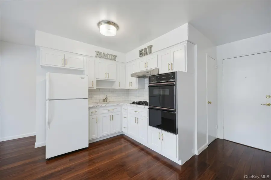 149-18 Cross Island Parkway, Whitestone, NY 11357 - #3