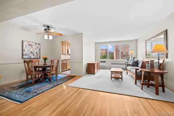 629 Kappock Street #7N, Bronx, NY 10463