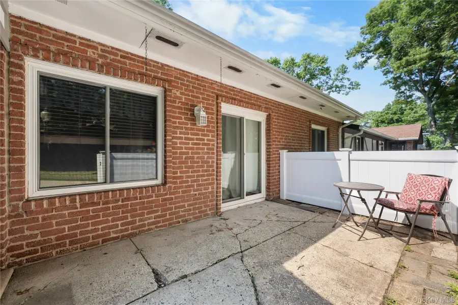 26 Birchwood Road, Medford, NY 11763 - #2
