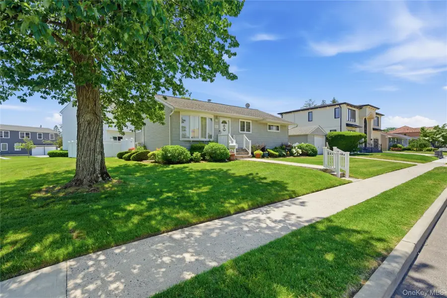 757 Anderson Avenue, Franklin Square, NY 11010 - #3