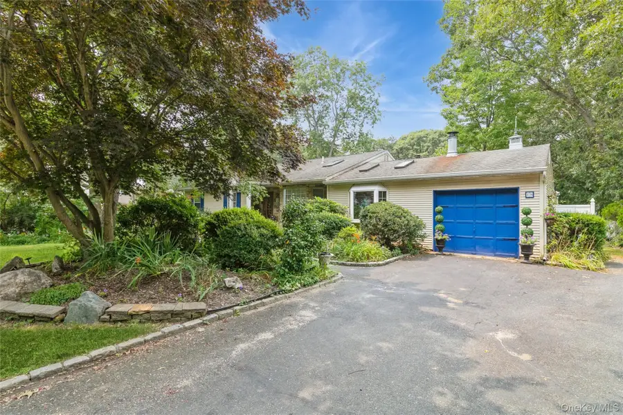 18 Linden Avenue, Kings Park, NY 11754 - #2