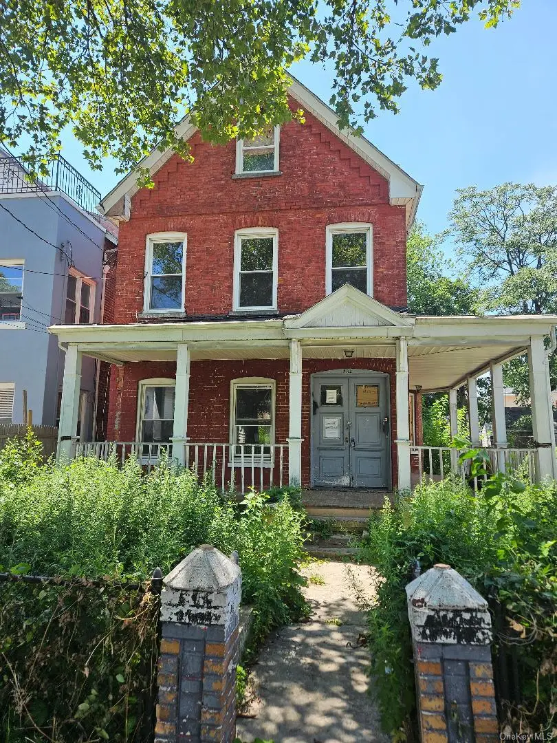 332 S 6th Avenue, Mount Vernon, NY 10550 - #1