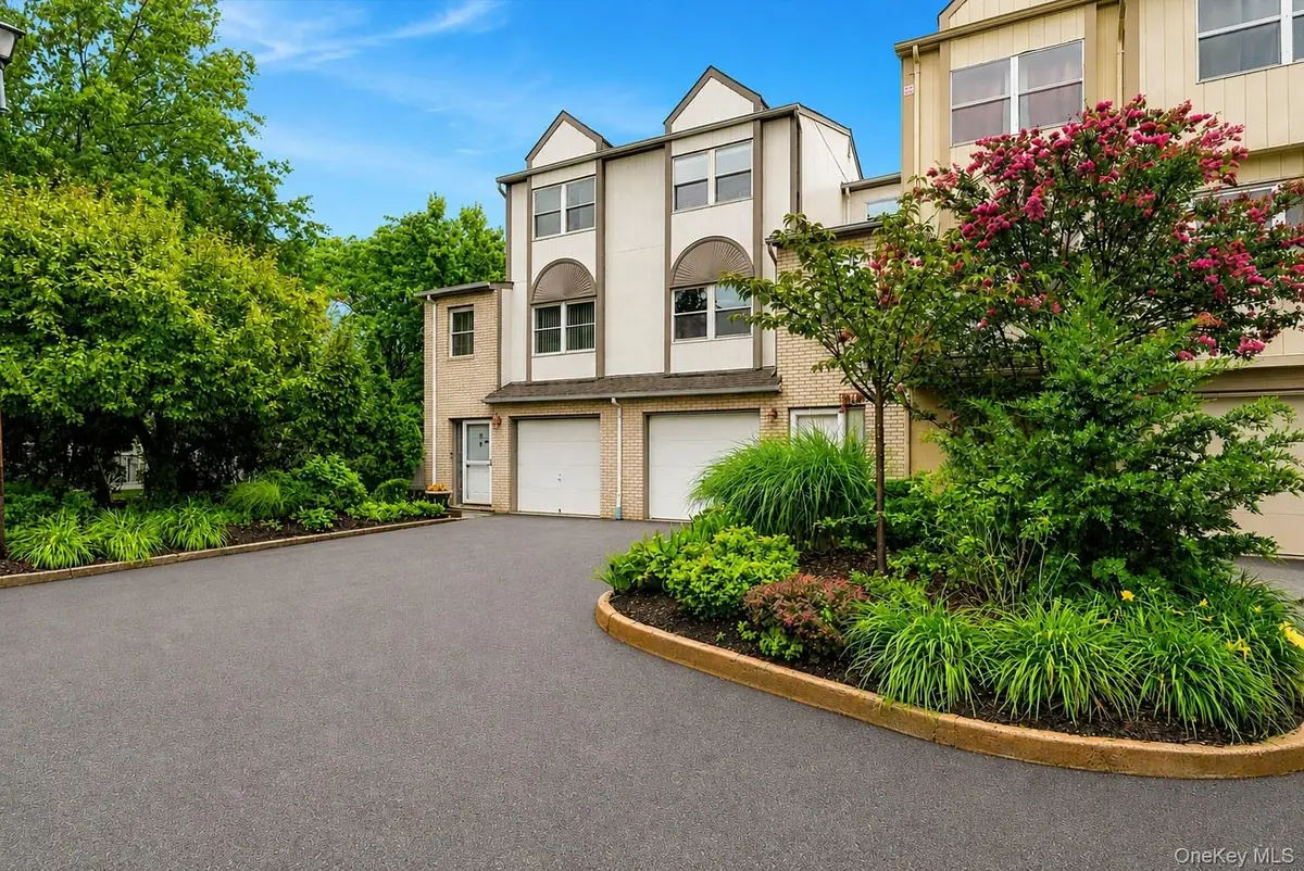 20 Milford Court, Nanuet, NY 10954 - #1