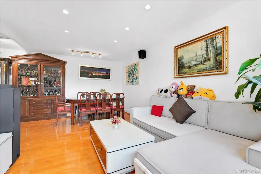 138-25 31 Drive #6L, Flushing, NY 11354 - #2