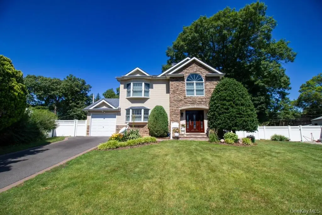 5 Hickory Lane, Roslyn Heights, NY 11577 - #1