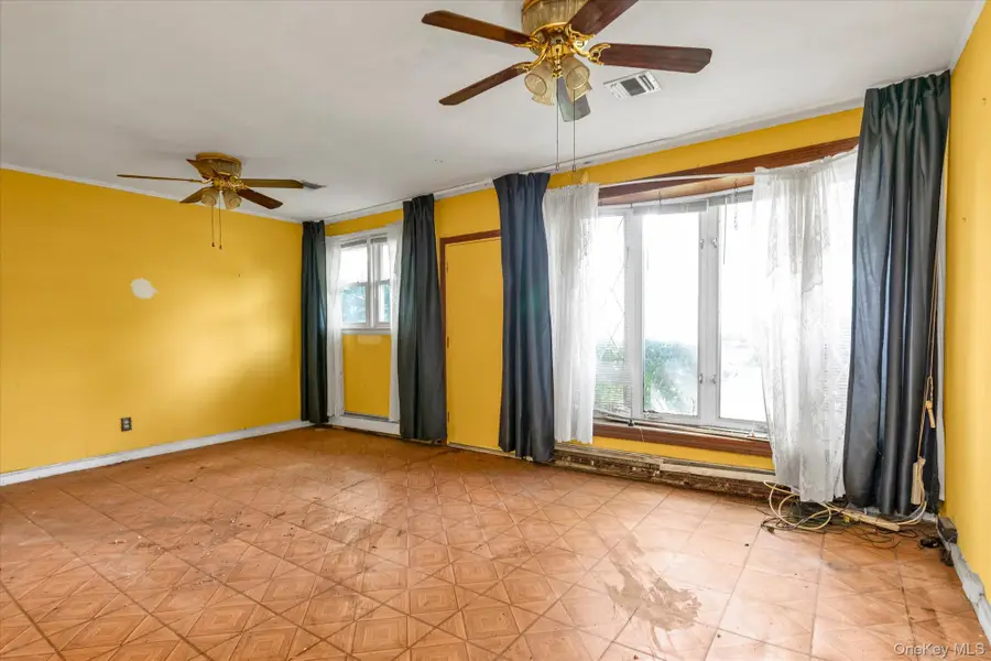187 Westminster Road, Lynbrook, NY 11563 - #3