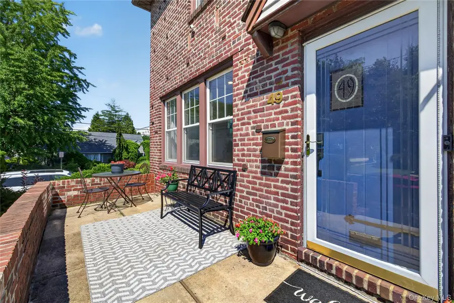 49 Bixley Heath, Lynbrook, NY 11563 - #3