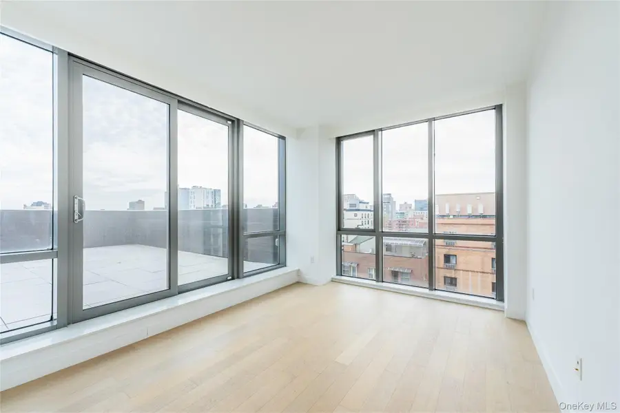 33-66 Farrington Street #8F, Flushing, NY 11355 - #3