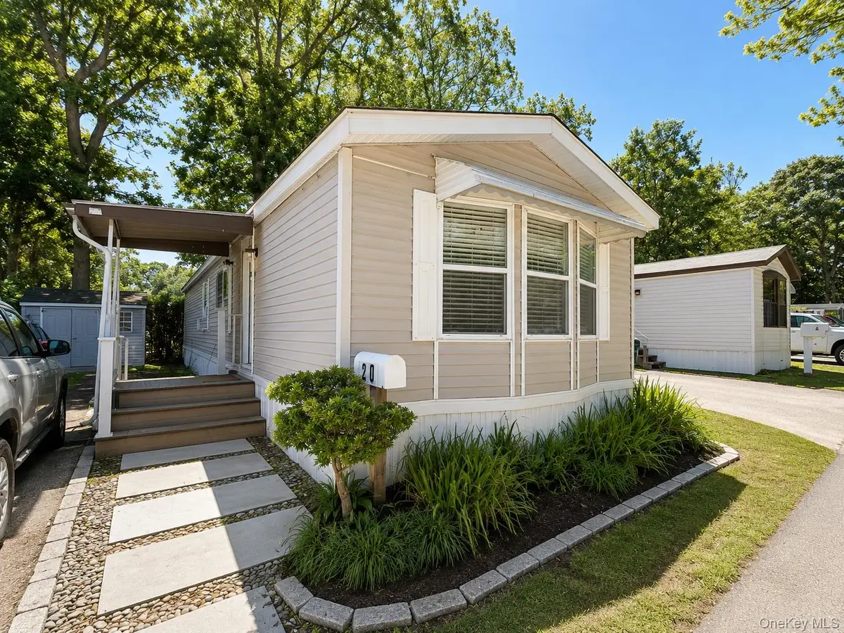 105 Oak View Highway #20, East Hampton, NY 11937 - #1