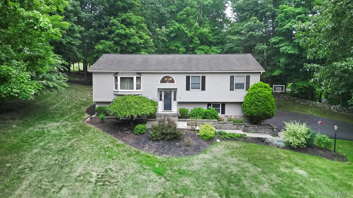 25 Cocoa Lane, Newburgh, NY 12550 - #1