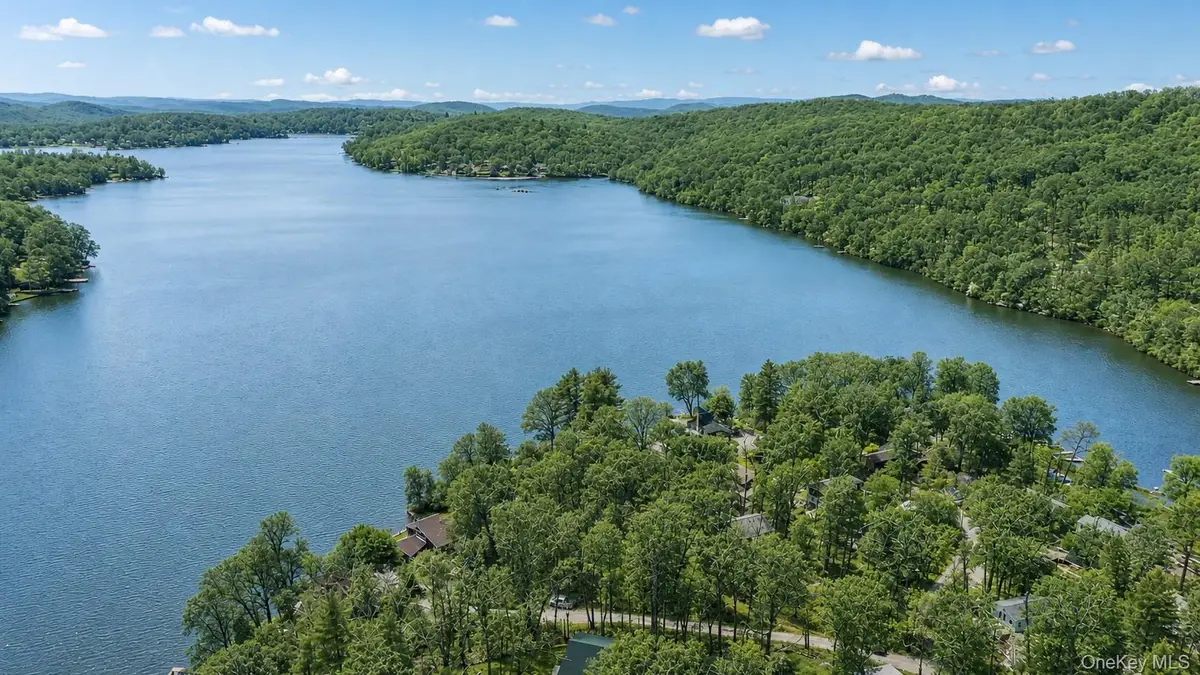 55 Ridge Avenue, Putnam Valley, NY 10579 - #1