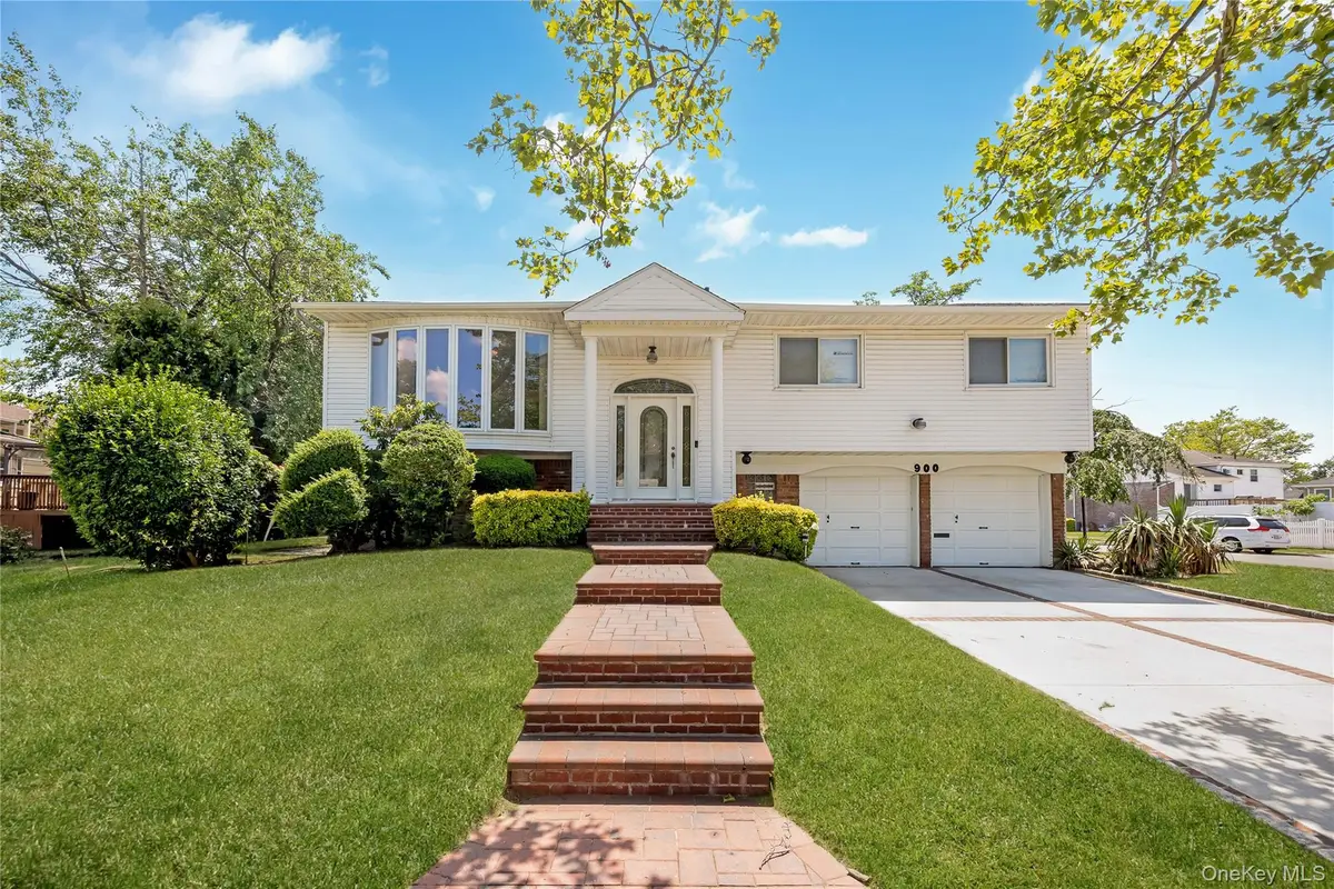 900 Flanders Drive, North Woodmere, NY 11581 - #1