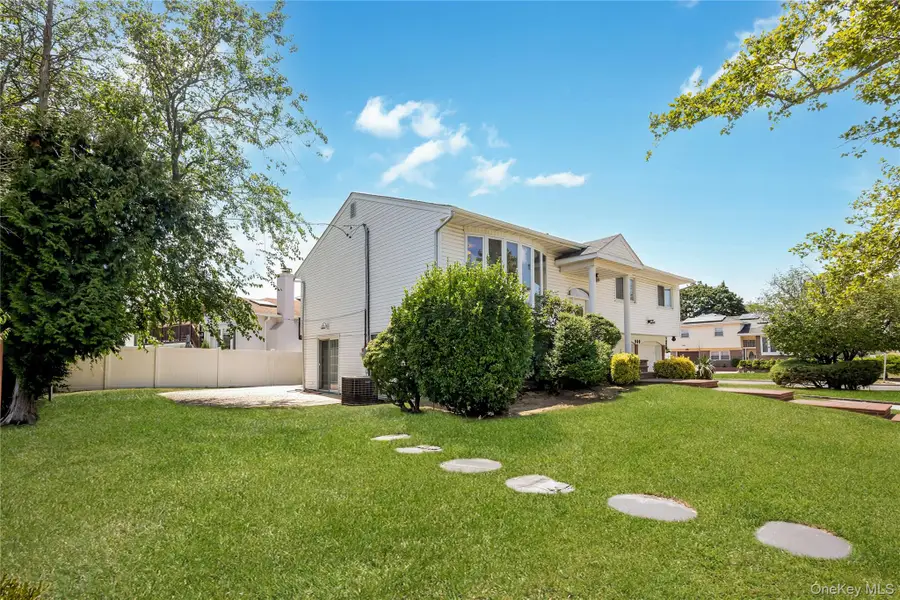 900 Flanders Drive, North Woodmere, NY 11581 - #2